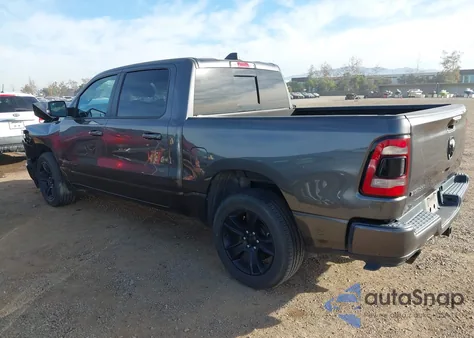 2021 Ram 1500 Big Horn 4X2 5'7 Box z USA, uszkodzony, nr VIN 1C6RREFT7MN593030